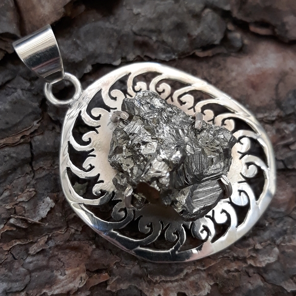 Natural Peruvian Golden Pyrite Silver Pendant - Picture 4 of 4
